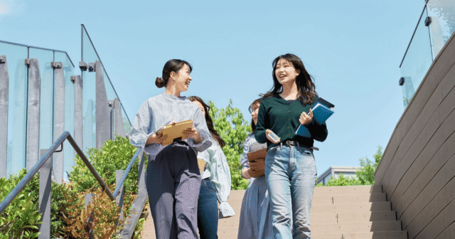 大学生と話す、見つける、わたしの進路。