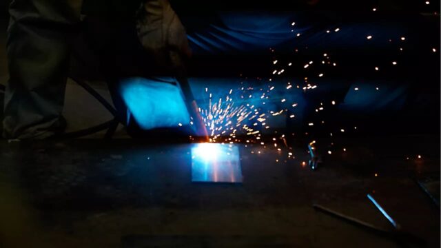 【中学生・高校生向け 春のワークショップ】Skills Academy スキル・アカデミー 「金属に学ぶ、五感で考える」