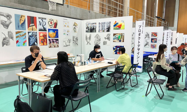 【高3は特別選抜直前！高2以下は美大を知る第一歩に】多摩美術大学「秋の進学相談会」(八王子キャンパス)